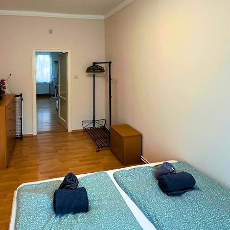 Family Friendly Apartman Boedapest Buitenkant foto
