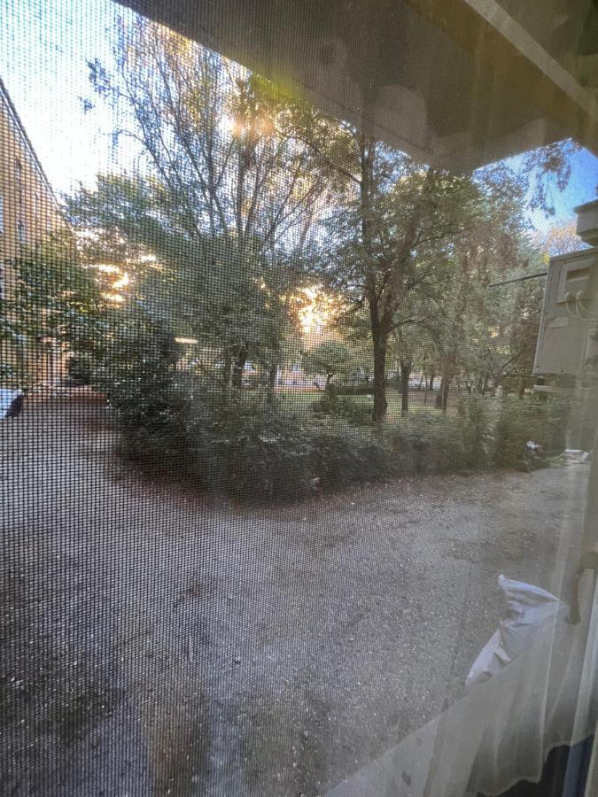 Family Friendly Apartman Boedapest Buitenkant foto